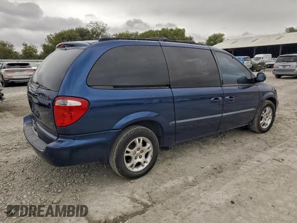 ✅ 2002 Dodge Caravan EX • VIN: 2B4GP74L22R523257 • Lot: 95723235. Listed on Copart with 71,312 mi. Free auction sales archive from the USA and detailed vehicle history report at DreamBid. Image 3.