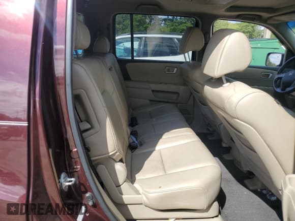 ✅ 2010 Honda Pilot EX-L • VIN: 5FNYF4H63AB001549 • Lot: 84279375. Listed on Copart with 290,152 mi. Free auction sales archive from the USA and detailed vehicle history report at DreamBid. Image 11.