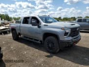 ✅ 2025 Chevrolet Silverado 2500HD LT • VIN: 2GC4KNEY6S1143968 • Lot: 69781745. Wystawiony na Copart z przebiegiem 20 570 mil. Bezpłatny archiwum sprzedaży aukcyjnych z USA i szczegółowy raport historii pojazdu na DreamBid. Zdjęcie 4.