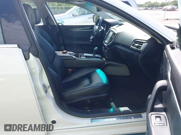 ✅ 2015 Maserati Ghibli • VIN: ZAM57XSA6F1141539 • Лот: 42723220. Опубликован ранее на IAAI с пробегом 68 593 миль. Бесплатный доступ к архиву аукционных продаж из США и подробный отчёт об истории автомобиля на DreamBid. Изображение 5.