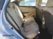 2014 Hyundai Accent GLS z VIN KMHCT4AE9EU645750, wystawiony jako Copart lot #82669975 z przebiegiem 209 682 mil mil oraz Czysty tytuł • Clean title. Historia ofert i sprzedaży dostępna na DreamBid. Obrazek 10.