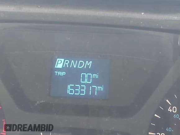 ✅ 2015 Ford Transit Cargo • VIN: 1FTYR1ZM9FKA21382 • Lot: 42184401. Wystawiony na IAAI z przebiegiem 163 317 mil. Bezpłatny archiwum sprzedaży aukcyjnych z USA i szczegółowy raport historii pojazdu na DreamBid. Zdjęcie 15.