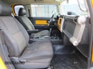 ✅ 2007 Toyota FJ Cruiser • VIN: JTEBU11F370076307 • Lot: 82147615. Wystawiony na Copart z przebiegiem 182 609 mil. Bezpłatny archiwum sprzedaży aukcyjnych z USA i szczegółowy raport historii pojazdu na DreamBid. Zdjęcie 5.