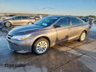 ✅ 2017 Toyota Camry LE • VIN: 4T1BF1FK9HU404176 • Lot: 92807595. Listed on Copart with 115,143 mi. Free auction sales archive from the USA and detailed vehicle history report at DreamBid. Image 1.