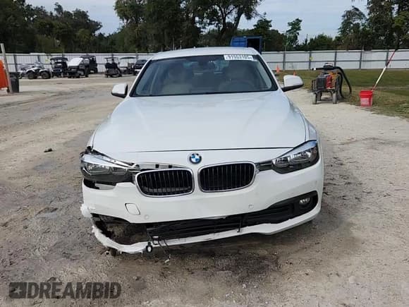 ✅ 2016 BMW 3 Series 320i • VIN: WBA8E1G55GNT38337 • Лот: 91553105. Опубликован ранее на Copart с пробегом 116 018 миль. Бесплатный доступ к архиву аукционных продаж из США и подробный отчёт об истории автомобиля на DreamBid. Изображение 13.