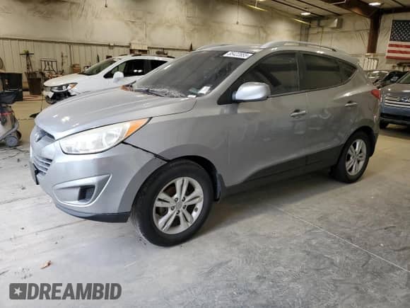 2011 Hyundai Tucson GLS с VIN KM8JU3AC9BU288658, выставлен на аукционе Copart как лот 85422855 с пробегом 221 484 миль миль и Чистый • Clean title. История ставок и продаж доступна на DreamBid. Изображение 1.