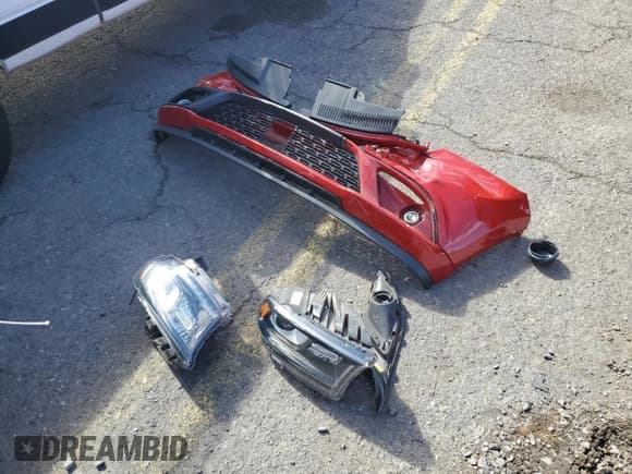 ✅ 2017 Dodge Durango R/T • VIN: 1C4SDJCT5HC703550 • Lot: 82257375. Wystawiony na Copart z przebiegiem 75 777 mil. Bezpłatny archiwum sprzedaży aukcyjnych z USA i szczegółowy raport historii pojazdu na DreamBid. Zdjęcie 13.