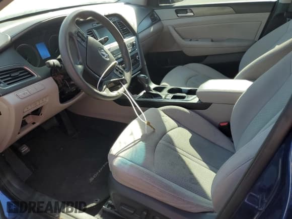 ✅ 2016 Hyundai Sonata Sport • VIN: 5NPE34AF3GH435034 • Lot: 45361833. Listed on Copart with 66,858 mi. Free auction sales archive from the USA and detailed vehicle history report at DreamBid. Image 7.