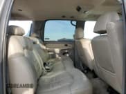 ✅ 2002 Chevrolet Suburban Z71 • VIN: 3GNFK16Z42G220151 • Лот: 44304335. Опубликован ранее на Copart с пробегом 223 194 миль. Бесплатный доступ к архиву аукционных продаж из США и подробный отчёт об истории автомобиля на DreamBid. Изображение 11.