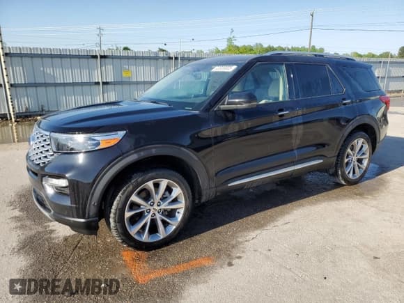 ✅ 2021 Ford Explorer Platinum • VIN: 1FM5K8HC7MGA55826 • Lot: 52320005. Wystawiony na Copart z przebiegiem 106 117 mil. Bezpłatny archiwum sprzedaży aukcyjnych z USA i szczegółowy raport historii pojazdu na DreamBid. Zdjęcie 1.