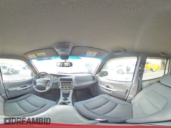 ✅ 2002 Ford Explorer Sport Trac Value • VIN: 1FMZU77E12UD25852 • Lot: 90370455. Listed on Copart with 201,483 mi. Free auction sales archive from the USA and detailed vehicle history report at DreamBid. Image 14.