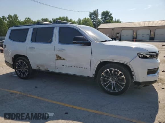 ✅ 2023 Jeep Grand Wagoneer Series III • VIN: 1C4SJVGP0PS507887 • Лот: 62319245. Опубликован ранее на Copart с пробегом 25 965 миль. Бесплатный доступ к архиву аукционных продаж из США и подробный отчёт об истории автомобиля на DreamBid. Изображение 4.