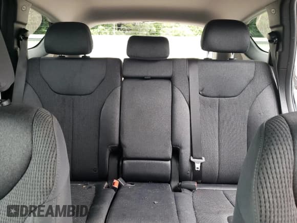 ✅ 2020 Hyundai Santa Fe SEL • VIN: 5NMS3CAD1LH250337 • Lot: 62990333. Wystawiony na Copart z przebiegiem 57 847 mil. Bezpłatny archiwum sprzedaży aukcyjnych z USA i szczegółowy raport historii pojazdu na DreamBid. Zdjęcie 10.