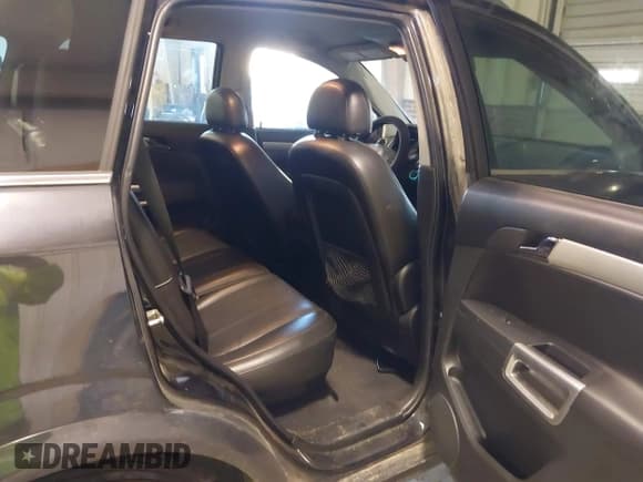 ✅ 2012 Chevrolet Captiva Sport LT • VIN: 3GNAL3E5XCS582551 • Lot: 41346452. Wystawiony na IAAI z przebiegiem 128 937 mil. Bezpłatny archiwum sprzedaży aukcyjnych z USA i szczegółowy raport historii pojazdu na DreamBid. Zdjęcie 8.