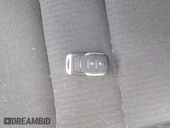 2019 Ram 1500 Big Horn z VIN 1C6SRFFT3KN667970, wystawiony jako IAAI lot #42508577 z przebiegiem 81 301 mil mil oraz . Historia ofert i sprzedaży dostępna na DreamBid. Obrazek 11.