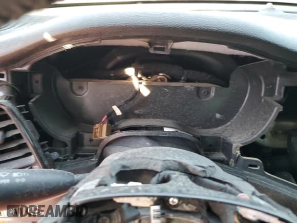 ✅ 2018 Dodge Challenger R/T Scat Pack • VIN: 2C3CDZFJ9JH269394 • Lot: 40864774. Wystawiony na Copart z przebiegiem Nie podano. Bezpłatny archiwum sprzedaży aukcyjnych z USA i szczegółowy raport historii pojazdu na DreamBid. Zdjęcie 9.