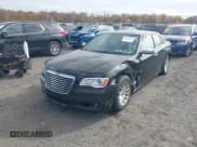 ✅ 2014 Chrysler 300 Uptown Edition • VIN: 2C3CCAAG7EH200869 • Лот: 43549692. Опубликован ранее на IAAI с пробегом 184 664 миль. Бесплатный доступ к архиву аукционных продаж из США и подробный отчёт об истории автомобиля на DreamBid. Изображение 2.
