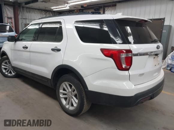 ✅ 2017 Ford Explorer • VIN: 1FM5K8B89HGD25360 • Lot: 41776607. Wystawiony na IAAI z przebiegiem 171 758 mil. Bezpłatny archiwum sprzedaży aukcyjnych z USA i szczegółowy raport historii pojazdu na DreamBid. Zdjęcie 3.