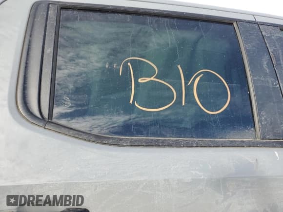 ✅ 2025 Chevrolet Silverado 1500 • VIN: 3GCUKHE86SG111563 • Лот: 42922455. Опубликован ранее на Copart с пробегом Не указан. Бесплатный доступ к архиву аукционных продаж из США и подробный отчёт об истории автомобиля на DreamBid. Изображение 10.