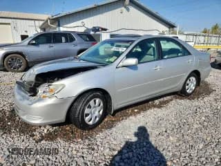✅ 2002 Toyota Camry LE • VIN: 4T1BE30K22U543628 • Lot: 83988215. Listed on Copart with 152,904 mi. Free auction sales archive from the USA and detailed vehicle history report at DreamBid. Image 1.