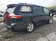 ✅ 2016 Toyota Sienna LE AAS • VIN: 5TDKK3DCXGS731552 • Лот: 70735965. Опубликован ранее на Copart с пробегом 140 410 миль. Бесплатный доступ к архиву аукционных продаж из США и подробный отчёт об истории автомобиля на DreamBid. Изображение 3.