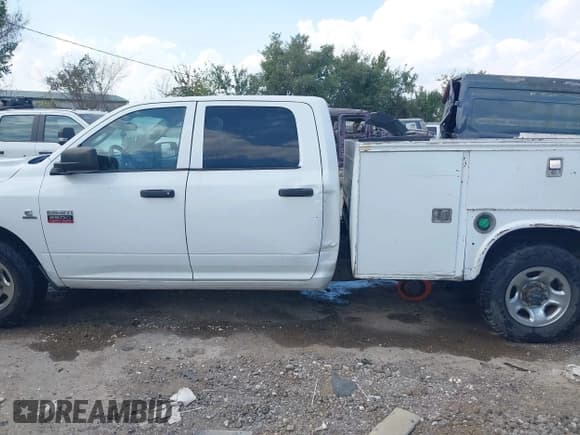 ✅ 2012 Ram 2500 ST • VIN: 3C6TD4HL6CG300589 • Lot: 42689069. Listed on IAAI with 347,548 mi. Free auction sales archive from the USA and detailed vehicle history report at DreamBid. Image 14.