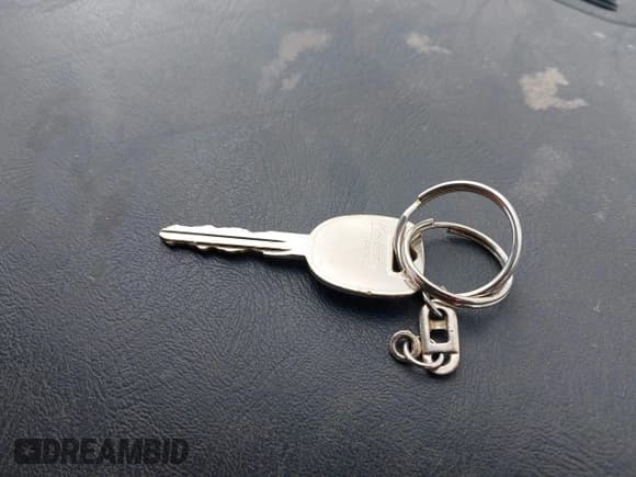 ✅ 2002 Chevrolet Astro Cargo • VIN: 1GCDM19XX2B132461 • Лот: 43722329. Опубликован ранее на IAAI с пробегом 158 571 миль. Бесплатный доступ к архиву аукционных продаж из США и подробный отчёт об истории автомобиля на DreamBid. Изображение 11.