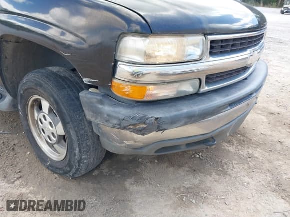 ✅ 2001 Chevrolet Suburban LS • VIN: 1GNEC16T91J316830 • Лот: 41832158. Опубликован ранее на IAAI с пробегом 143 332 миль. Бесплатный доступ к архиву аукционных продаж из США и подробный отчёт об истории автомобиля на DreamBid. Изображение 6.