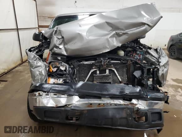 2006 Chevrolet Silverado 1500 LS z VIN 1GCEK19V76Z212287, wystawiony jako Copart lot #71824354 z przebiegiem Nie podano mil oraz Czysty tytuł • Clean title. Historia ofert i sprzedaży dostępna na DreamBid. Obrazek 5.