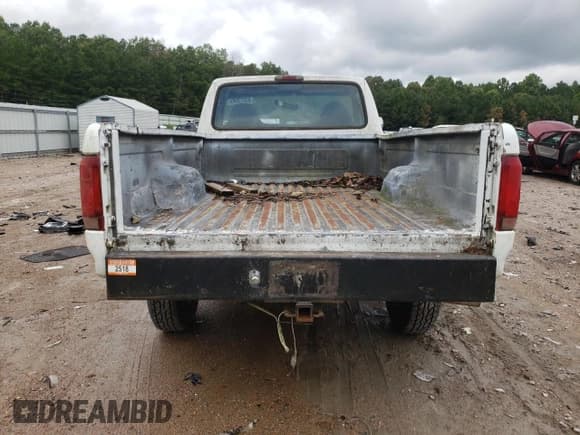 ✅ 1996 Ford F-250 • VIN: 1FTHF26HXTLA46982 • Lot: 63972605. Listed on Copart with 143,988 mi. Free auction sales archive from the USA and detailed vehicle history report at DreamBid. Image 6.