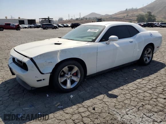 ✅ 2013 Dodge Challenger SXT • VIN: 2C3CDYAG0DH607761 • Lot: 72912064. Wystawiony na Copart z przebiegiem 194 631 mil. Bezpłatny archiwum sprzedaży aukcyjnych z USA i szczegółowy raport historii pojazdu na DreamBid. Zdjęcie 1.