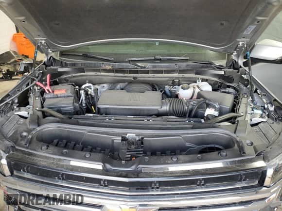 2024 Chevrolet Suburban LT z VIN 1GNSKCKD8RR407729, wystawiony jako Copart lot #70371795 z przebiegiem 9 697 mil mil oraz Szkoda całkowita • Salvage title. Historia ofert i sprzedaży dostępna na DreamBid. Obrazek 12.