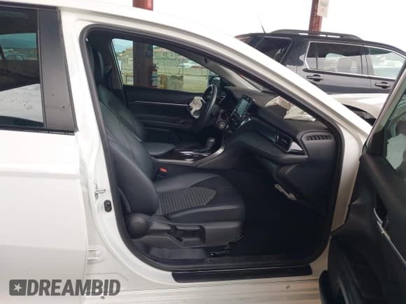 ✅ 2021 Toyota Camry SE • VIN: 4T1G11AK2MU487892 • Лот: 43417848. Опубликован ранее на IAAI с пробегом 41 490 миль. Бесплатный доступ к архиву аукционных продаж из США и подробный отчёт об истории автомобиля на DreamBid. Изображение 5.