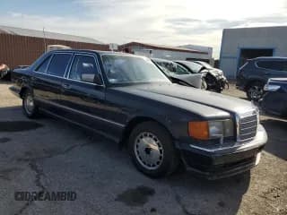 ✅ 1990 Mercedes-Benz 560 • VIN: WDBCA39EXLA503543 • Лот: 65978444. Опубликован ранее на Copart с пробегом 195 635 миль. Бесплатный доступ к архиву аукционных продаж из США и подробный отчёт об истории автомобиля на DreamBid. Изображение 4.