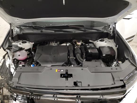 ✅ 2025 Hyundai Santa Fe Limited • VIN: 5NMP4DGL2SH147319 • Lot: 66610755. Listed on Copart with 112 mi. Free auction sales archive from the USA and detailed vehicle history report at DreamBid. Image 12.