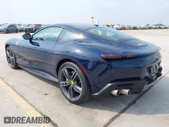 ✅ 2021 Ferrari Roma • VIN: ZFF98RNA9M0265061 • Lot: 42301801. Wystawiony na IAAI z przebiegiem 5 155 mil. Bezpłatny archiwum sprzedaży aukcyjnych z USA i szczegółowy raport historii pojazdu na DreamBid. Zdjęcie 3.