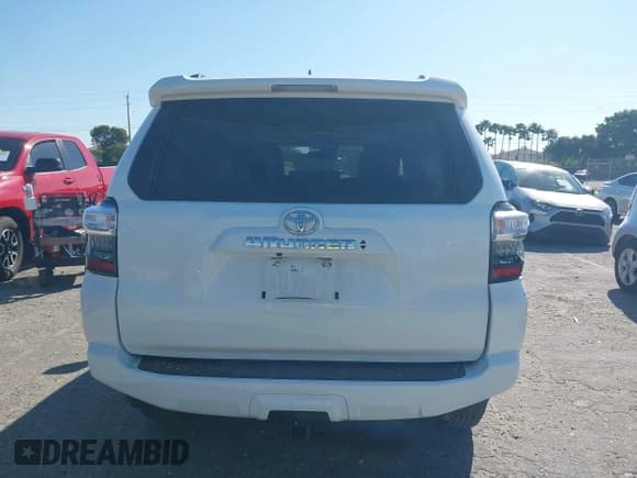 ✅ 2022 Toyota 4Runner SR5 Premium • VIN: JTEFU5JR7N5256716 • Lot: 41794713. Listed on IAAI with 55,407 mi. Free auction sales archive from the USA and detailed vehicle history report at DreamBid. Image 16.