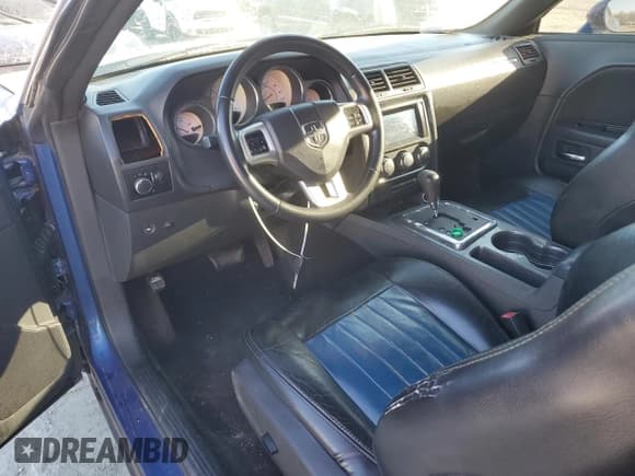 ✅ 2011 Dodge Challenger • VIN: 2B3CJ4DG3BH602710 • Lot: 86051854. Wystawiony na Copart z przebiegiem 168 791 mil. Bezpłatny archiwum sprzedaży aukcyjnych z USA i szczegółowy raport historii pojazdu na DreamBid. Zdjęcie 8.