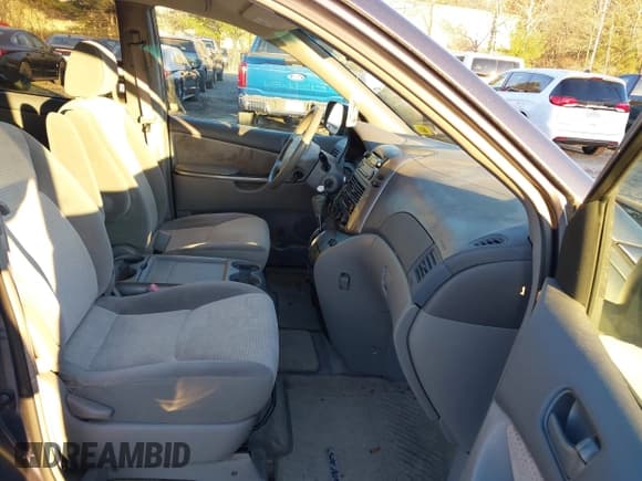 ✅ 2006 Toyota Sienna LE • VIN: 5TDZA23C66S570726 • Lot: 43779447. Listed on IAAI with 187,906 mi. Free auction sales archive from the USA and detailed vehicle history report at DreamBid. Image 5.