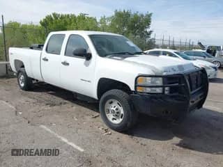 2012 Chevrolet Silverado 2500HD Work Truck с VIN 1GC1KVC81CF120369, выставлен на аукционе IAAI как лот 43524865 с пробегом 115 418 миль миль и . История ставок и продаж доступна на DreamBid. Изображение 1.