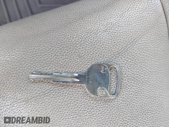 ✅ 2007 GMC Yukon SLT • VIN: 1GKFK13087R233401 • Lot: 42743011. Listed on IAAI with 185,765 mi. Free auction sales archive from the USA and detailed vehicle history report at DreamBid. Image 11.