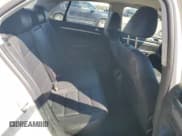 ✅ 2010 Volkswagen Jetta Limited Edition • VIN: 3VWAZ7AJ3AM099385 • Lot: 49352035. Wystawiony na Copart z przebiegiem 179 542 mil. Bezpłatny archiwum sprzedaży aukcyjnych z USA i szczegółowy raport historii pojazdu na DreamBid. Zdjęcie 10.