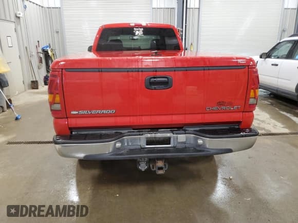 ✅ 2001 Chevrolet Silverado 2500HD LS • VIN: 1GCHK29U81E250671 • Lot: 61221475. Wystawiony na Copart z przebiegiem 139 359 mil. Bezpłatny archiwum sprzedaży aukcyjnych z USA i szczegółowy raport historii pojazdu na DreamBid. Zdjęcie 6.