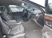 ✅ 2011 Cadillac SRX Luxury Collection • VIN: 3GYFNAEY5BS673730 • Lot: 42847618. Wystawiony na IAAI z przebiegiem 126 351 mil. Bezpłatny archiwum sprzedaży aukcyjnych z USA i szczegółowy raport historii pojazdu na DreamBid. Zdjęcie 5.