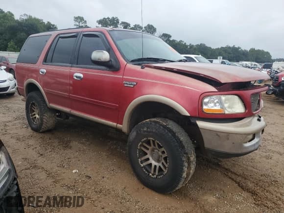 ✅ 1997 Ford Expedition XLT • VIN: 1FMFU18L2VLC15657 • Lot: 70178874. Listed on Copart with 268,971 mi. Free auction sales archive from the USA and detailed vehicle history report at DreamBid. Image 4.