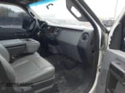 ✅ 2012 Ford F-250 XL • VIN: 1FT7W2B68CEB08111 • Lot: 43384275. Wystawiony na IAAI z przebiegiem 247 029 mil. Bezpłatny archiwum sprzedaży aukcyjnych z USA i szczegółowy raport historii pojazdu na DreamBid. Zdjęcie 5.