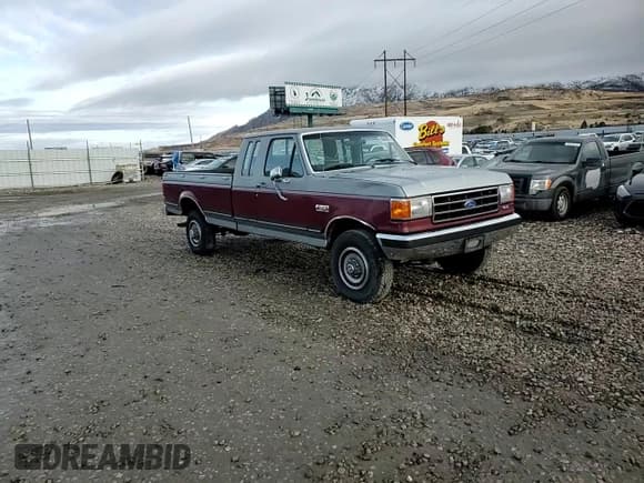 ✅ 1990 Ford F-250 • VIN: 1FTHX26H9LKA97005 • Лот: 86840874. Опубликован ранее на Copart с пробегом 111 275 миль. Бесплатный доступ к архиву аукционных продаж из США и подробный отчёт об истории автомобиля на DreamBid. Изображение 10.