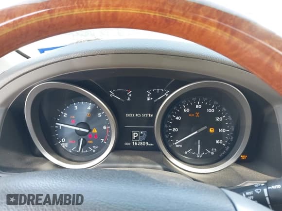 ✅ 2015 Toyota Land Cruiser • VIN: JTMHY7AJ9F4034452 • Lot: 41823797. Listed on IAAI with 162,809 mi. Free auction sales archive from the USA and detailed vehicle history report at DreamBid. Image 16.