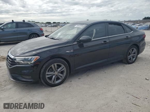 ✅ 2021 Volkswagen Jetta S • VIN: 3VWC57BU6MM038047 • Lot: 91872335. Wystawiony na Copart z przebiegiem 44 255 mil. Bezpłatny archiwum sprzedaży aukcyjnych z USA i szczegółowy raport historii pojazdu na DreamBid. Zdjęcie 1.