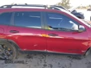 ✅ 2017 Jeep Cherokee Altitude • VIN: 1C4PJLABXHW661153 • Lot: 41058821. Wystawiony na IAAI z przebiegiem 167 418 mil. Bezpłatny archiwum sprzedaży aukcyjnych z USA i szczegółowy raport historii pojazdu na DreamBid. Zdjęcie 14.